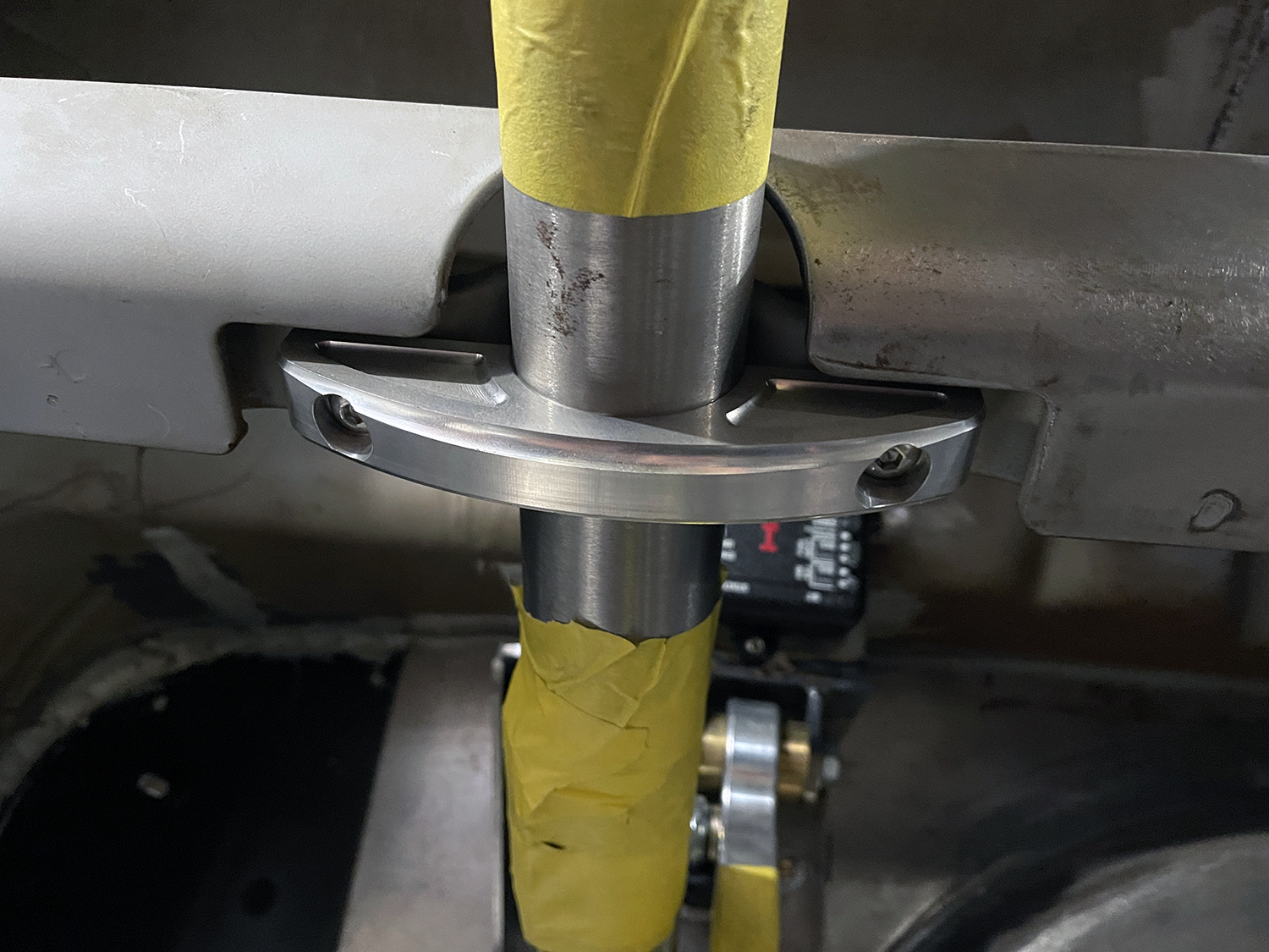 C10 Column Mount